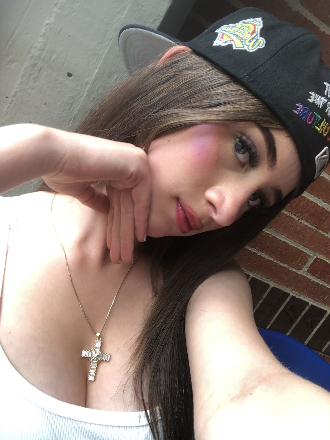 Nihajara, online now for a private video call