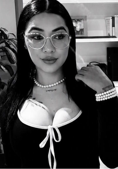 Becky, online now for a private sex video call